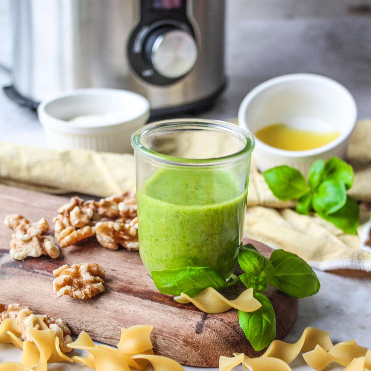 GASTROBACK-Rezept-Gruenes-Pesto