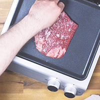 Steak auflegen