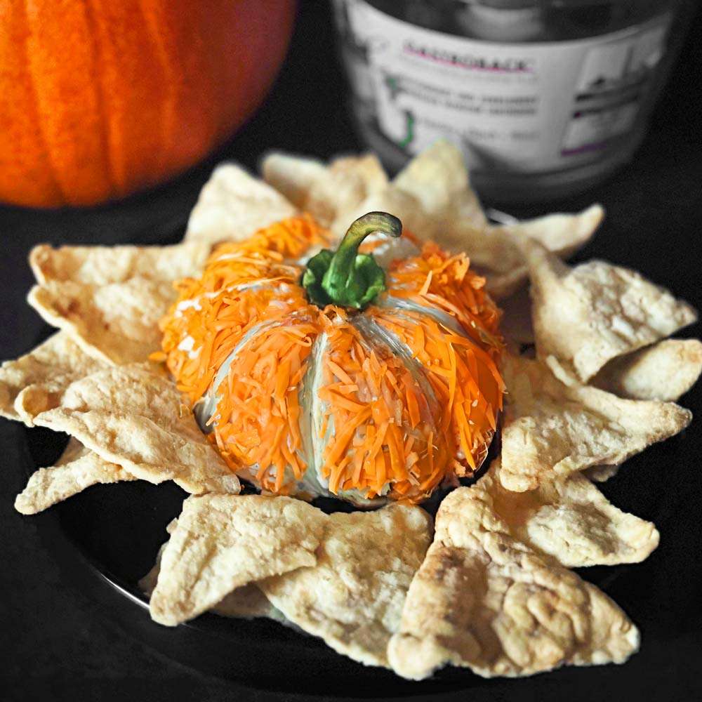 Halloween-Frischkaese-Kuerbis-Dip